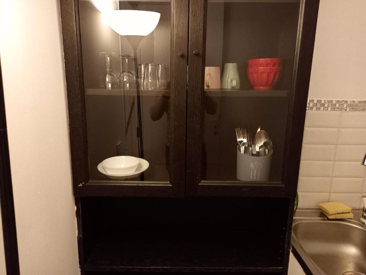 3 Hebergements - Au 1Er Etage 1 Appartement 2 Pieces Et Au 2Eme Etage Un Logement De 2 Chambres Louees Separement Avec Coin Cuisine Et Toilettes A Partager- Dans Pavillon Au Pied Du Rer B A 5 Minutes De Paris Et 30 Mn Stade De France 卡尚 外观 照片